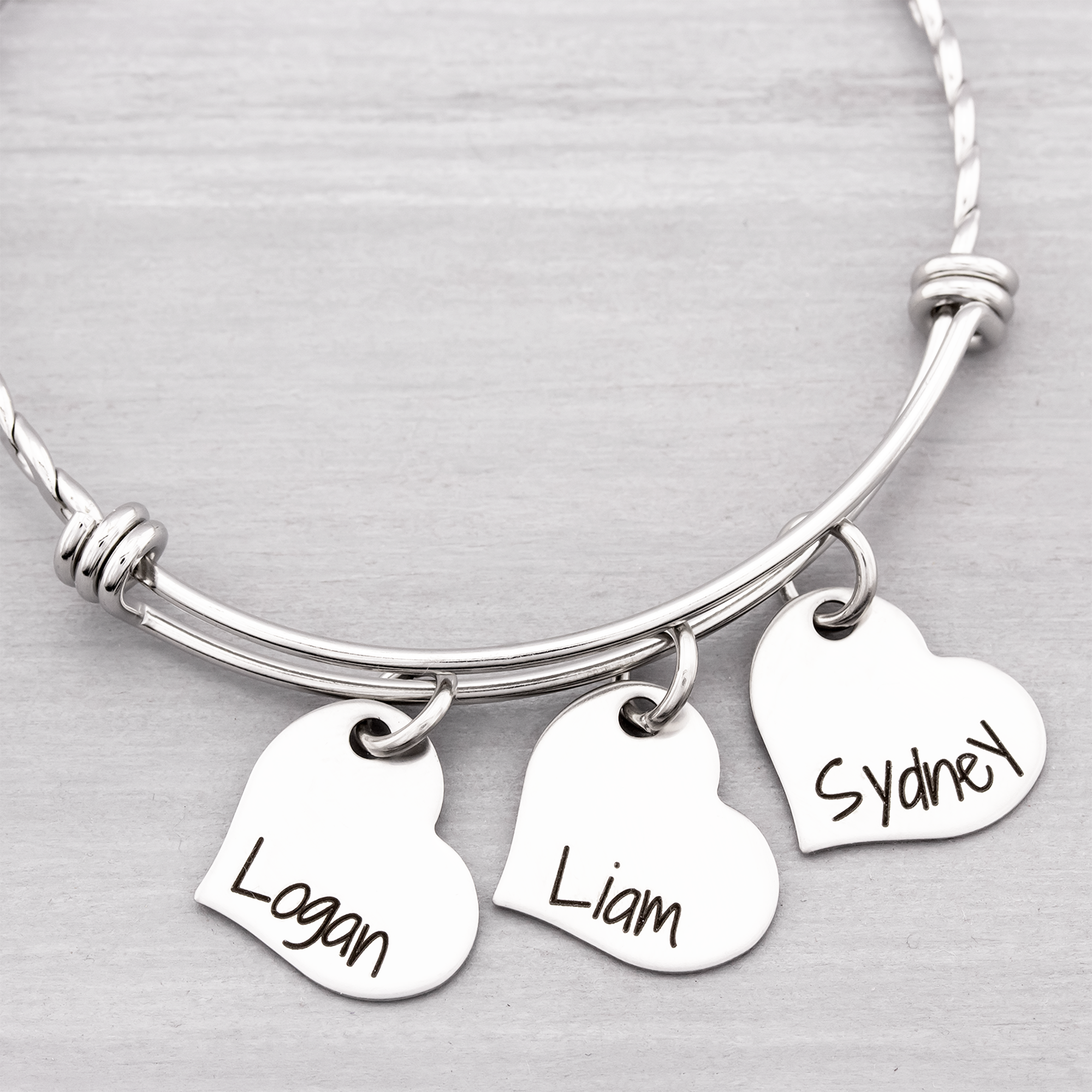 Personalized 2 to 8 Kids Name Dad Bracelet Heart Engraved 