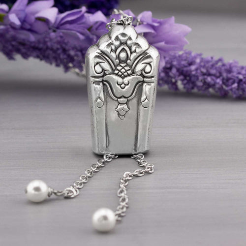 Silverware Slider Necklace Her Majesty 1931