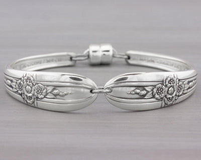 Silverware Bracelet - Unique Spoon Jewelry - Triumph 1941 Spoon Bracelet - Christmas Gift for Her - Mothers Jewelry