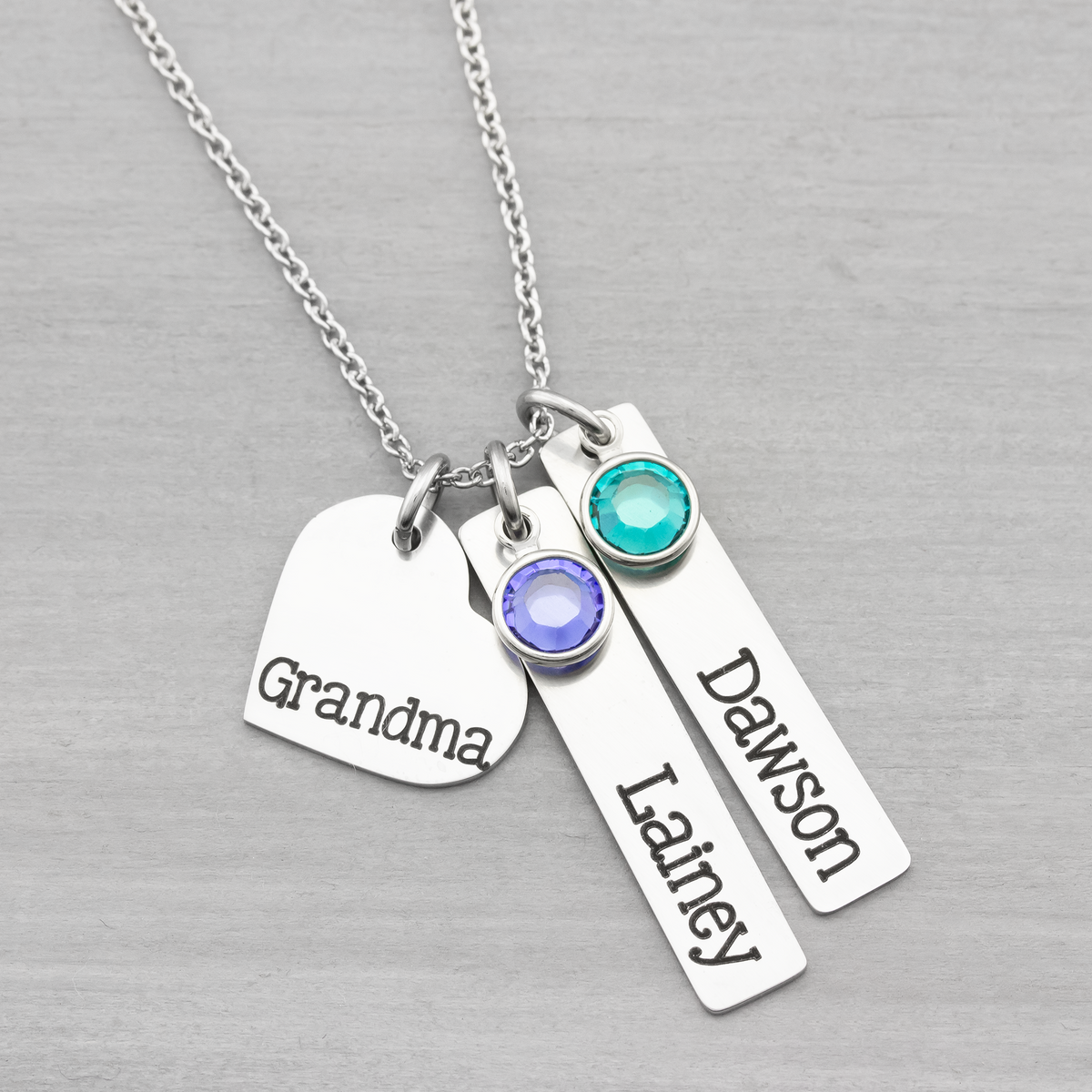 Nana Necklace with Grandkids Names Heartfelt Tokens